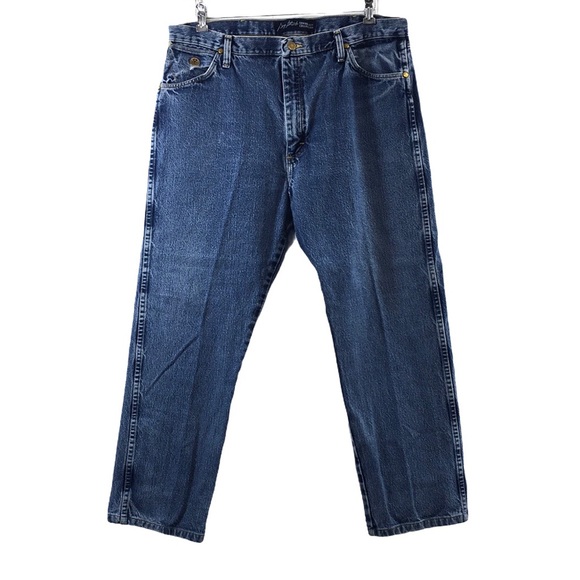 Wrangler Other - Wrangler George Strait Cowboy Cut Straight Jeans
